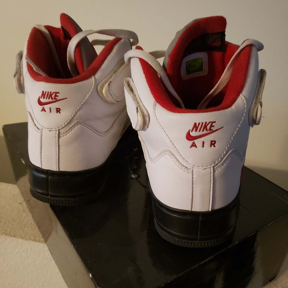 Jordan 5 - Picture 2 of 6